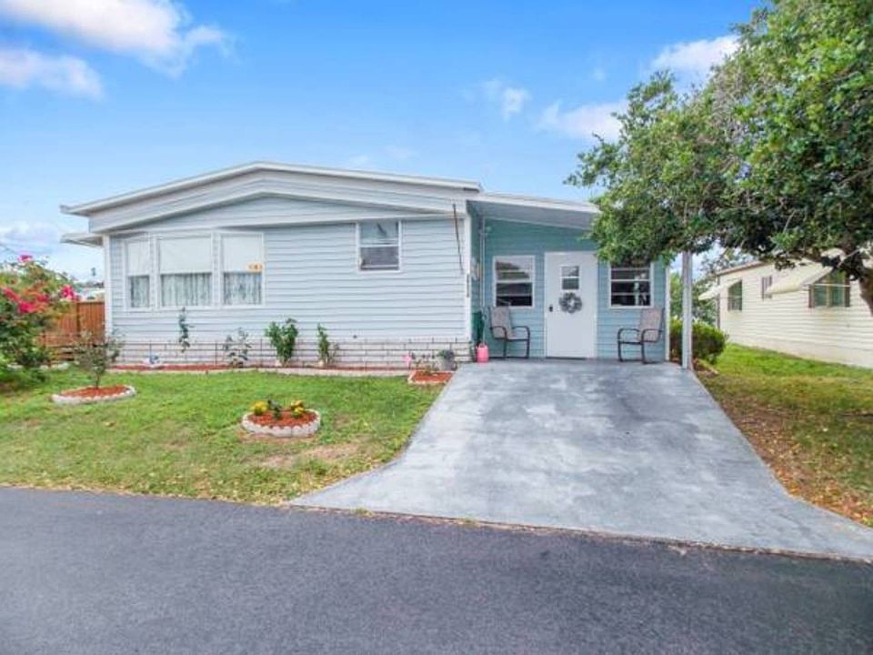 1st image of 38528 Mallard Ct