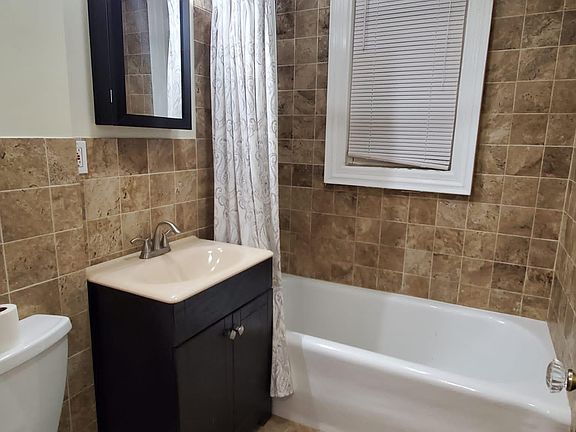3rd image of 3212 Seymour Ave APT 1