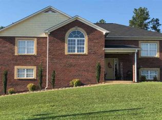 106 Zoe Ct, Weaver, AL 36277