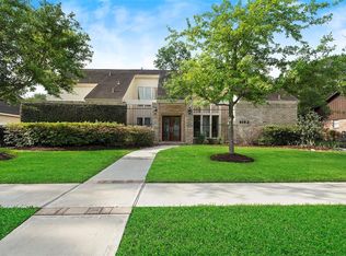 4142 Crownwood Dr, Seabrook, TX 77586