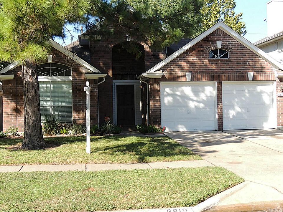 1st image of 6819 Stratford Park Dr