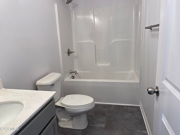 4th image of 7642 Bailey Landing Ln