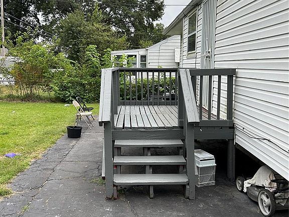 2nd image of 453 Shepley Dr