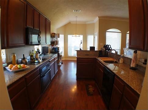 3rd image of 3805 Snowdance Ct