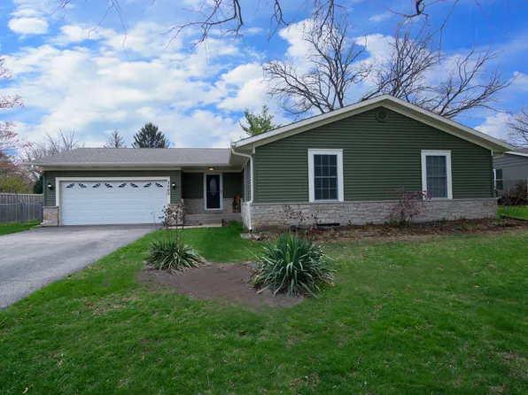 3503 Vine St, McHenry, IL 60050