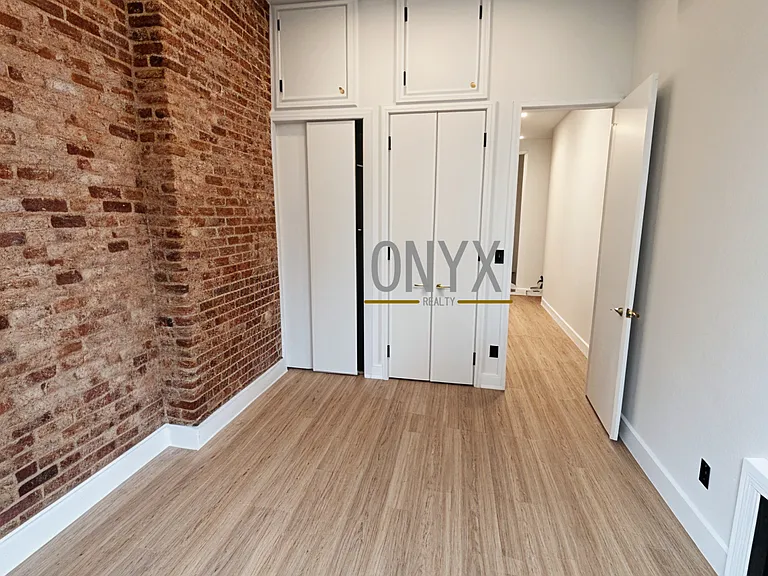 60-84 Catalpa Ave #2 — Photo 7