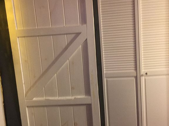 3rd image of 412 Lincoln Dr