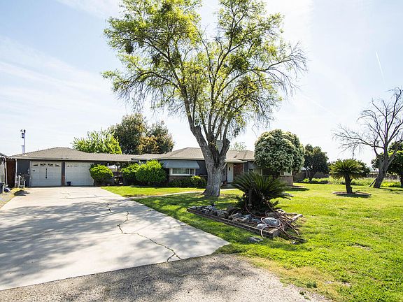 3rd image of 26414 Road 140