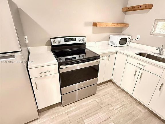 3rd image of 1151 NE 18th St #2