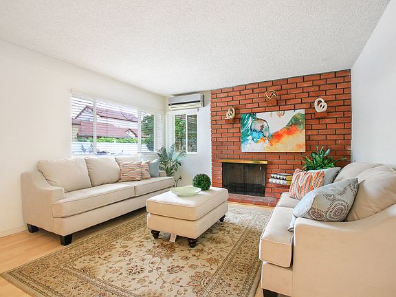 5th image of 6024 Hart Ave