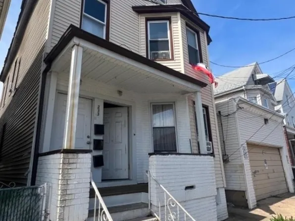 233 South St, Elizabeth City, NJ 07202
