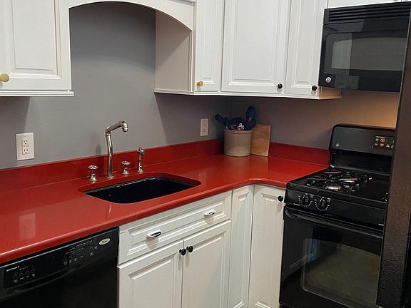 5th image of 1132 Dickinson St #1