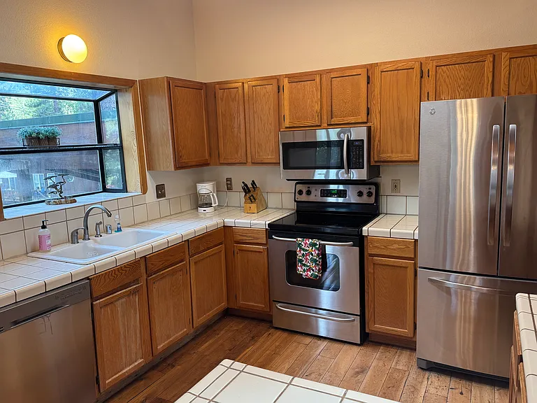 10241 Prosser Dr — Photo 12