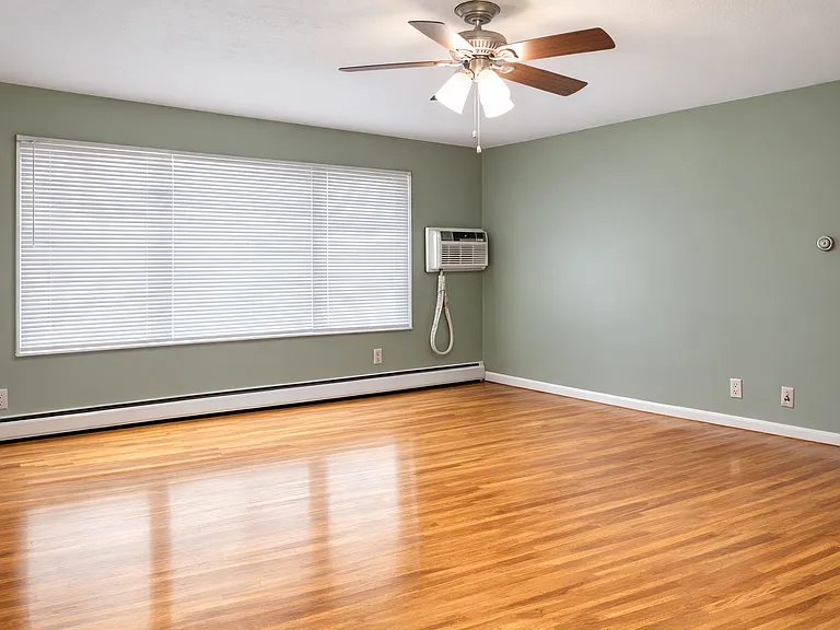 801 University Ave SE — Photo 12