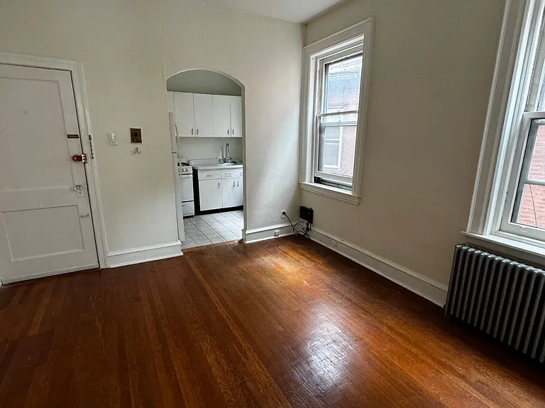 4619 Spruce St #2F — Photo 5