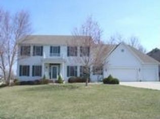4201 SE Paddock Dr, Lees Summit, MO 64082
