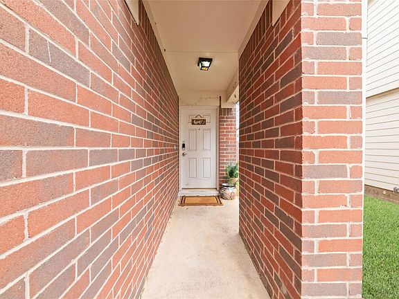 4th image of 3038 Winchester Ranch Trl