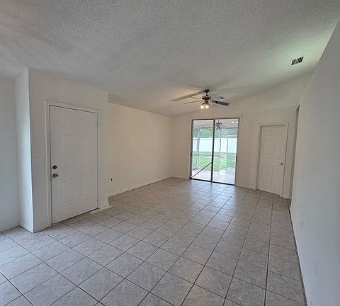 4th image of 8031 Lansing Dr