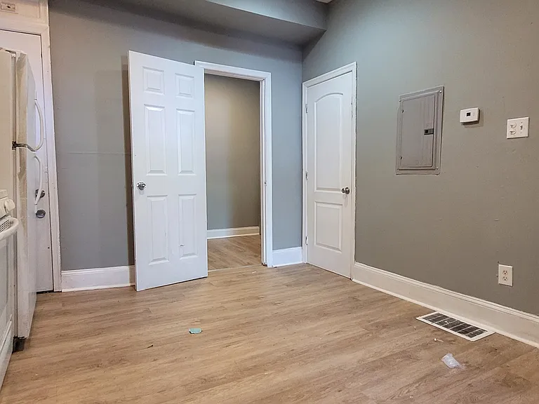 5508 Walnut St #1F — Photo 3