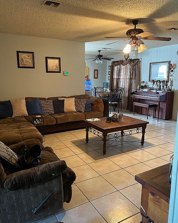 1st image of 5938 Clearbrook Dr