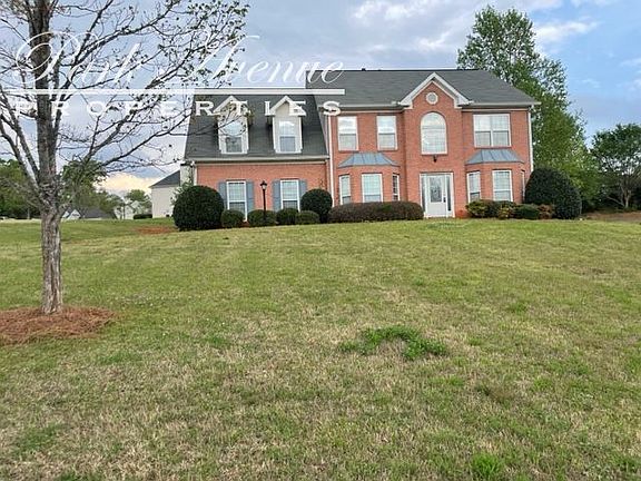 3rd image of 422 Tea Rose Ln N