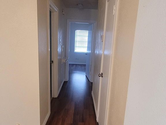 5th image of 916 Tierra Dr