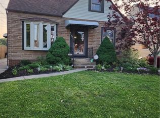 4534 Outlook Dr, Brooklyn, OH