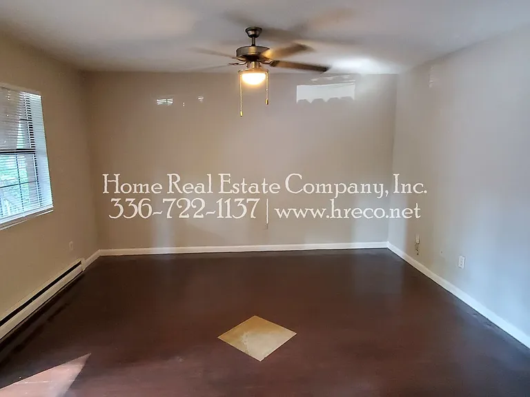 1400 W Academy St #9 — Photo 2