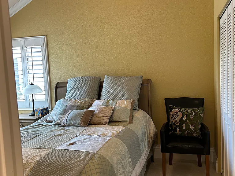 605 Amy Ct #B — Photo 4