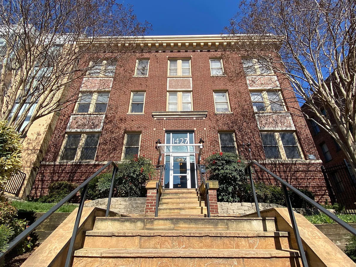 Building Photo - 1427 Chapin St NW #205
