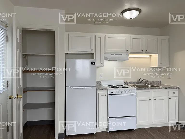 1914 Division St #19 — Photo 7