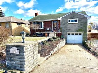 1729 Worcester Dr, Pittsburgh, PA