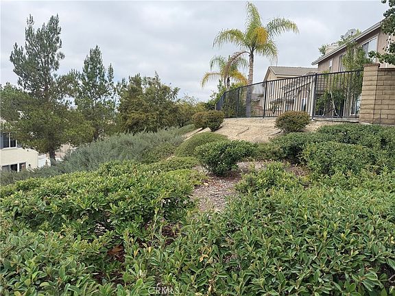 4th image of 28007 Alta Vista Ave