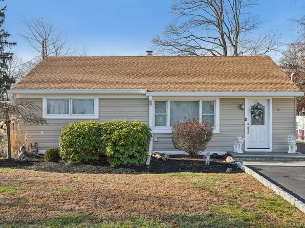 19 Tanneyanns Lane, West Haverstraw, NY 10993