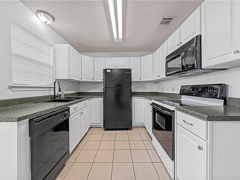 1307 Speight Ave — Photo 7