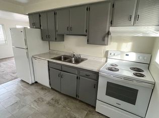 1813 M St #7, Springfield, OR 97477