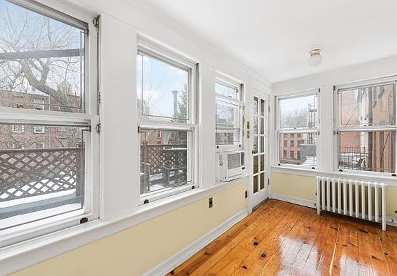 3rd image of 22 S Oxford St #3