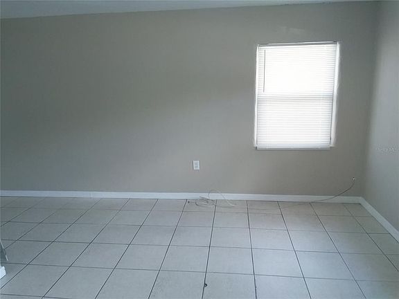 2nd image of 986 22nd Ave S #2
