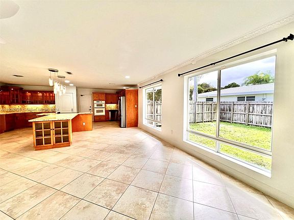 4th image of 8815 SW 160th St
