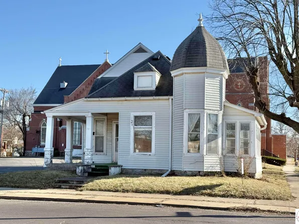 402 E 3rd St, Sedalia, MO 65301