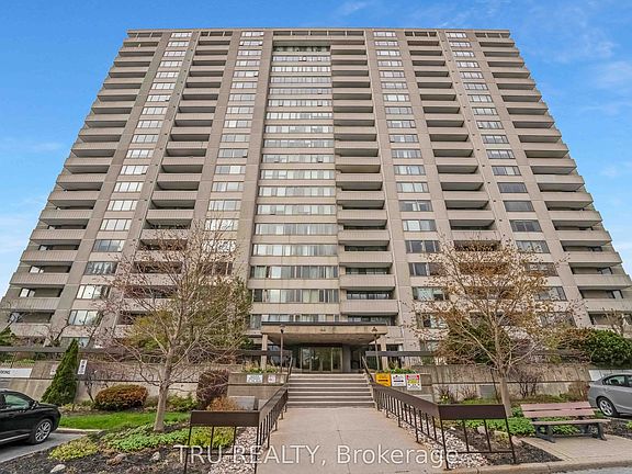 2nd image of 2625 Regina St #1504