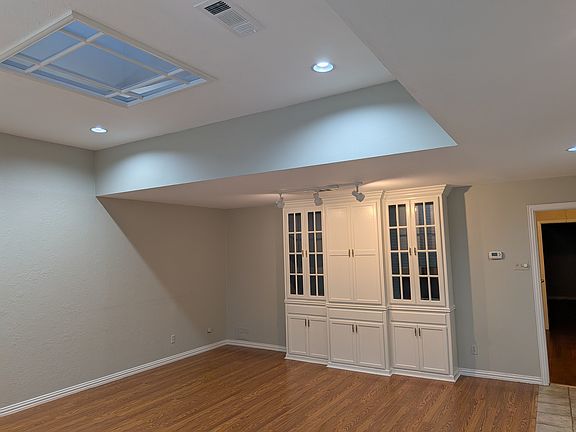 3rd image of 12619 Montfort Dr