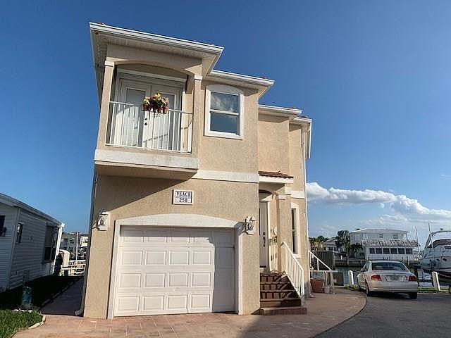 1st image of 258 Nettles Blvd