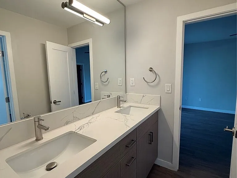 404 N Broadway #6 — Photo 12