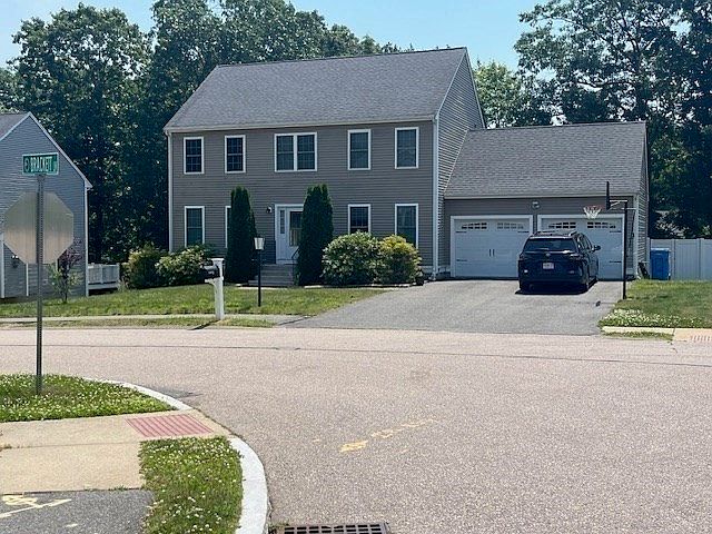 1st image of 1 Brackett Ln