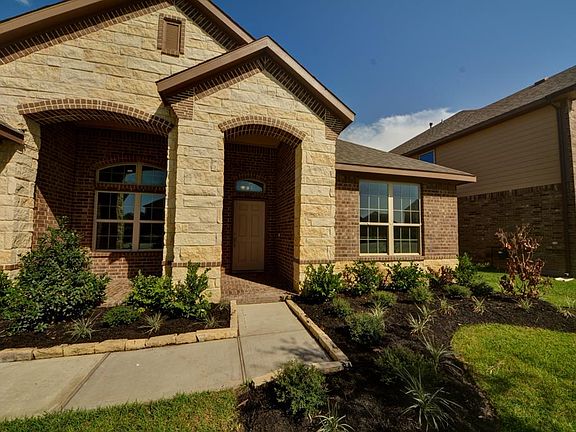 4th image of 3323 Emerald Valley Dr