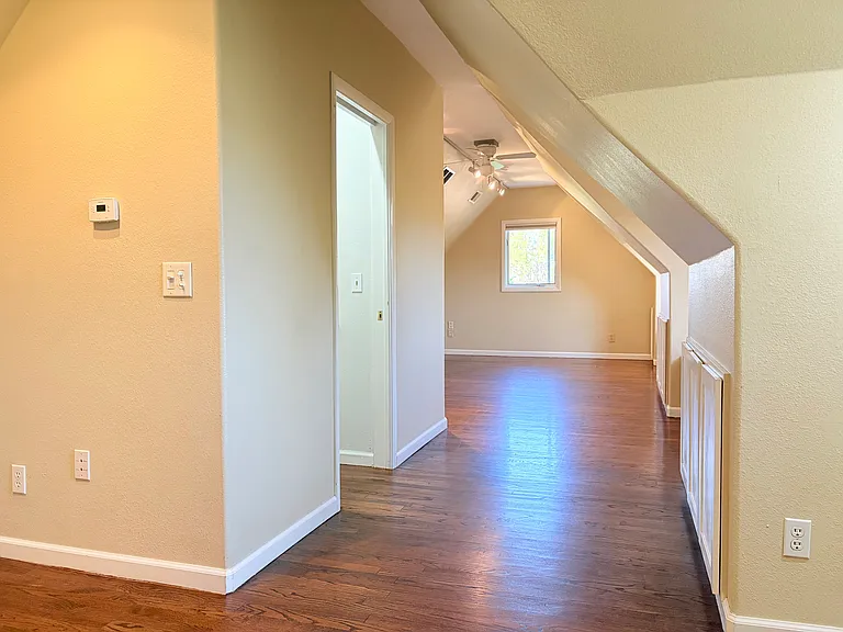 9810 Isabelle Rd — Photo 18