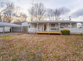 123 S Maple St, Dadeville, MO 65635