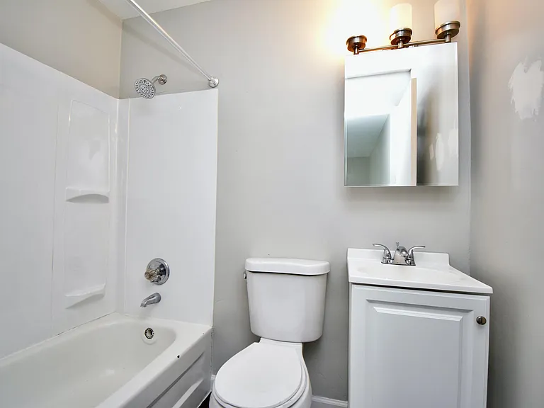 7264 Boleyn Dr #4 — Photo 12
