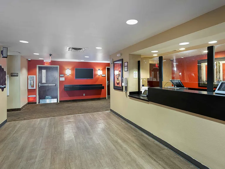 Lobby and Guest Check-in